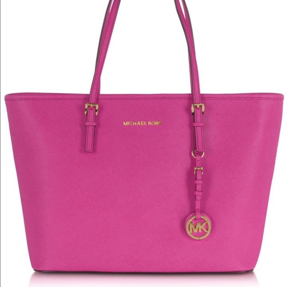 Hot pink Micheal Kors Purse 💞